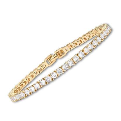 Pulseira de diamantes de ouro Moissanite Lustra™ com acabamento elegante, mostrando detalhes brilhantes e design delicado.