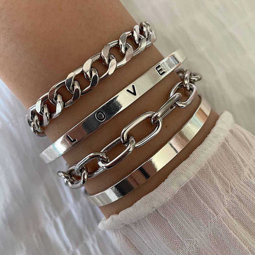 Conjunto de pulseiras Elan Mercer em ouro branco da Rose & Oliver, apresentando design elegante e detalhes sofisticados.