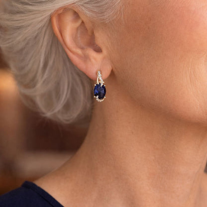 Aretes drop Royal Midnight de Rose & Oliver con acabamento elegante y diseño sofisticado de estilo clásico.
